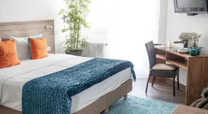 Studio-Parkplatz-Netflix-Balkon - Image 2