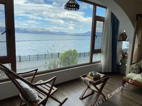 Deyishe Lake View Inn - Image 2