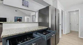 Spacious Retreat - Near IAH Airport & Lake Houston, Sleeps 9 - Image 4
