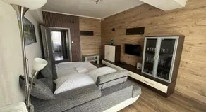 PINKY SQUARE apartman - Image 2