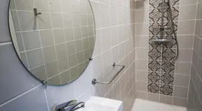 Le Clos de la Borde, chambre verte - Image 5