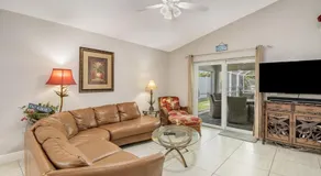 4 Bed 2 Bath Vanderbilt Beach House With Private Pool - Image 2