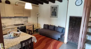Oxy Holiday Home - Image 2