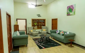 The Inglewood Bungalow - Image 4