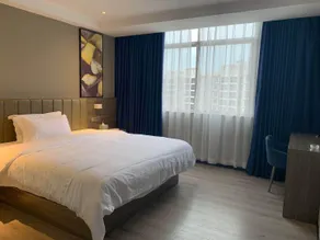 7 Days Premium Hotel Yunfu Yu'nan - Image 4