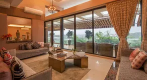 StayVista's Villa 41 - 6BHK with Home Theatre & Jacuzzi - Image 3