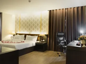 The Y Boutique Hotel - Image 2