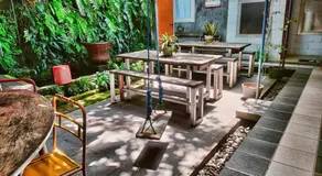 Jeng Tini Guest House - Image 4