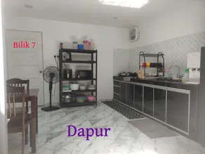 Nel Homestay 1 with Big Private Pool (4 bilik - 5 katil queen) - Image 2