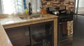Zipcode Hideaway Guesthouse - Image 5
