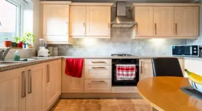 Bulkington Lodge Coventry - Affordable Cosy Double & En-Suite Rooms - Image 5
