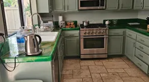 Luxurious Room available in a charming 5bdr house - Image 3