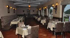 The Royal Retreat - Image 2