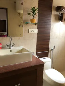 Cozy Home away from Home with Terrace Garden - Image 2