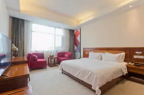 Borrman Hotel Jinmen Railway Station - Image 1