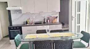 Apartment with private pool and arbor - Image 3
