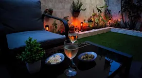 Escapada en Pareja con Jardín Privado - 100 m del Mar - Image 4