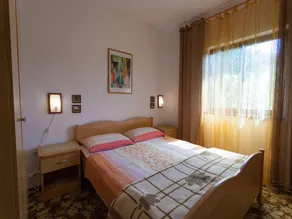 Apartment with terrace near the beach - Image 4