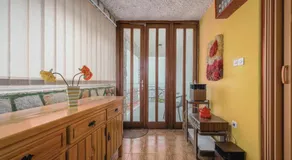 Apartment Crveni - a three bedroom apartment with a stunning sea view - Image 3