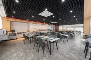 Borman Hotel Foshan Green Island Lake Ceramic Headquarters Metro Station - Image 3