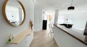 Apartamento en 1ª línea con piscina - Image 3