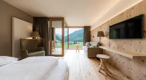 Tonzhaus Hotel - Image 2