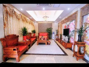 Danxia Mountain Banshan Hotel - Image 1