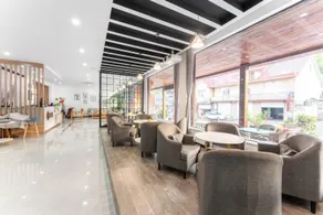 Floral Hotel Yinlong Kezhan - Image 4