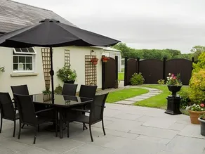 Glenbrook House - Image 4