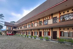 Hotel Gumilang Puncak - Image 4