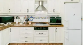 1 Bedroom Beautiful Apartment In Sevilla - Image 5