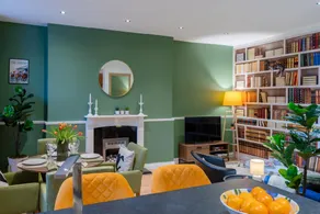 Regency Basement Apartment - Image 4