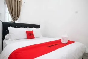 RedDoorz Plus @ Lovina Inn Tonrangeng River Side - Image 2