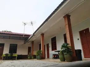 Merkang Guesthouse Pasir Puteh Studio 3 - Image 3