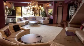 DREAM Party VILLA - Image 5