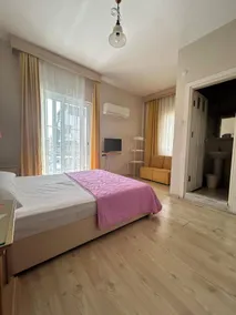 Melaike Hotel - Image 2