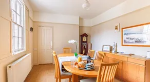Norfolk Historic Townhouse Leap Escapes - Image 3