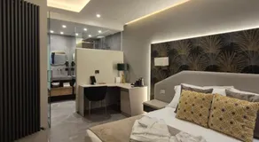 Divina Charme - Image 2