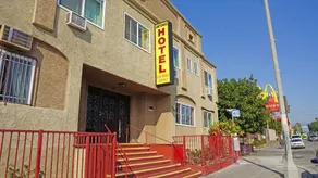 Antonio Hotel  Downtown Los Angeles near Hollywood - Image 4