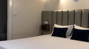 Guest House - Image 2