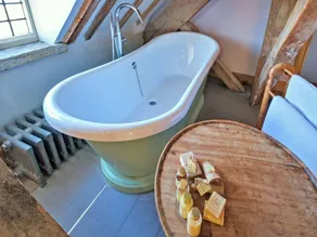 Finest Retreats - The Loft at Brackley Town Hall - Image 3