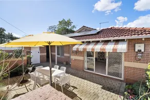 Bright Family Stay With Outdoor Space - Image 3
