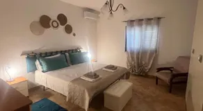 Casal Mastro appartamenti con cucina e camere con bagno condiviso con piscina - Image 2