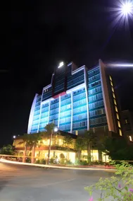 Claro Hotel Kendari - Image 4