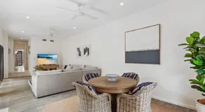 Perfectly located Noosa Hill Oasis w private pool - Image 4