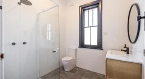 The Middle - Image 3