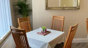 Roskeen Townhouse - Image 4