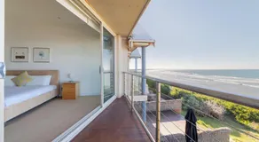Bayview Beachfront Apartment - Image 3
