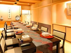 Central Hotel - Image 3