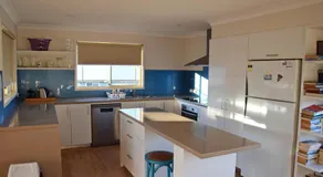 Amberlee House - bring your own linen - Image 5